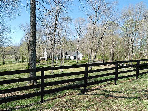 5th image of 1600 Bays Fork Rd