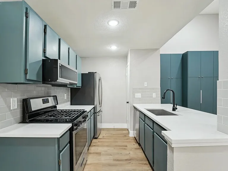 4602 Brown Bark Pl #A — Photo 5