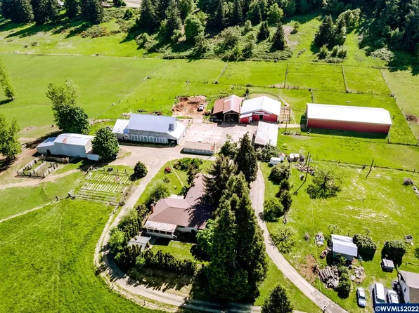 79385 Sears Rd, Cottage Grove, OR 97424