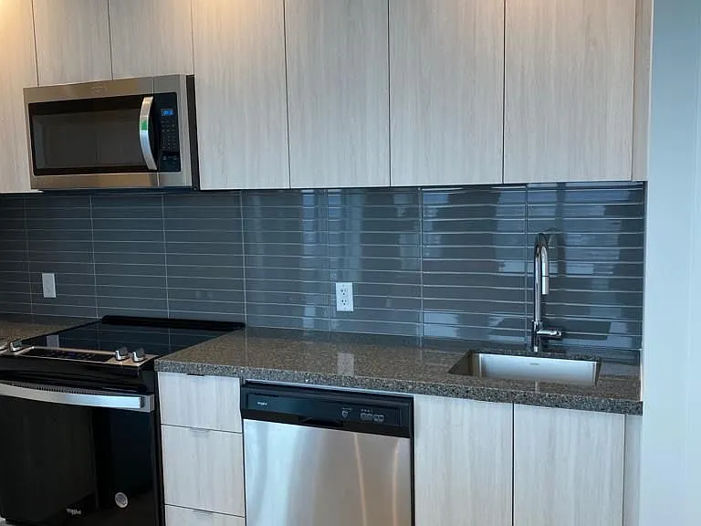 8868 Yonge St #1808E — Photo 8