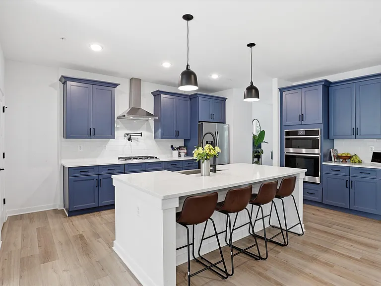 15717 Tierra Dr — Photo 5