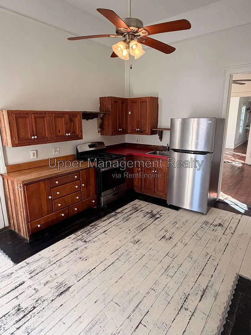 2 bed, 1.0 bath, 1000 sqft, $1,700 — Photo 4