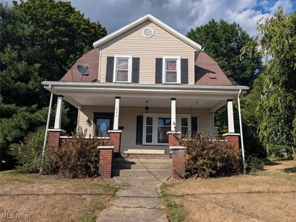 111 4th St SE, Carrollton, OH 44615