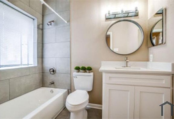 2nd image of 4800 W Lovers Ln APT 301