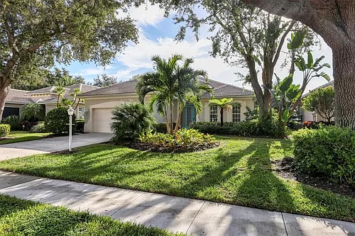 4375 Mirabella Cir Photo 1