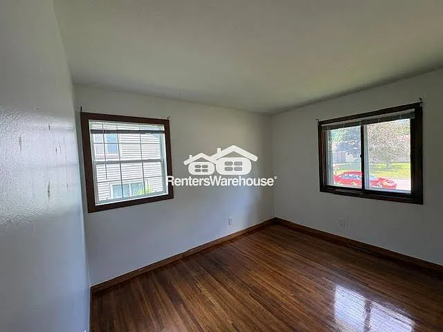 255 Twilite Ter — Photo 6