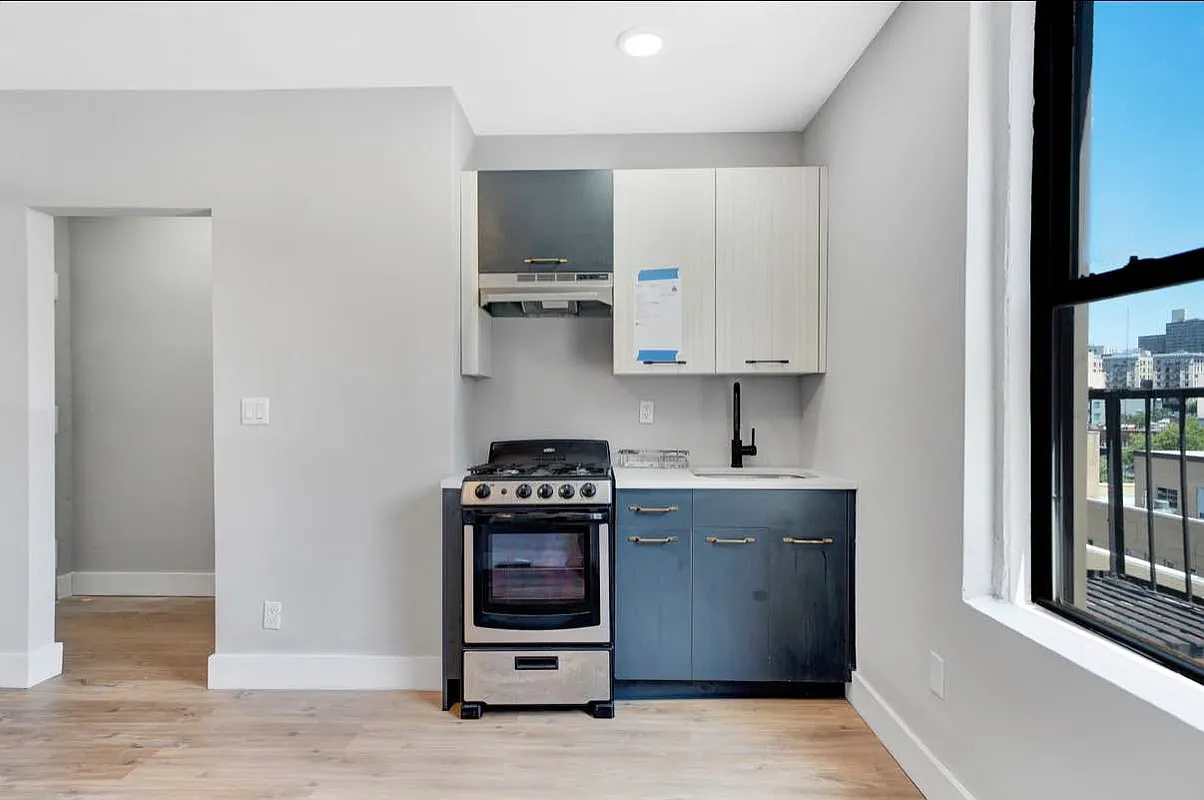 543 West 125th Street 33