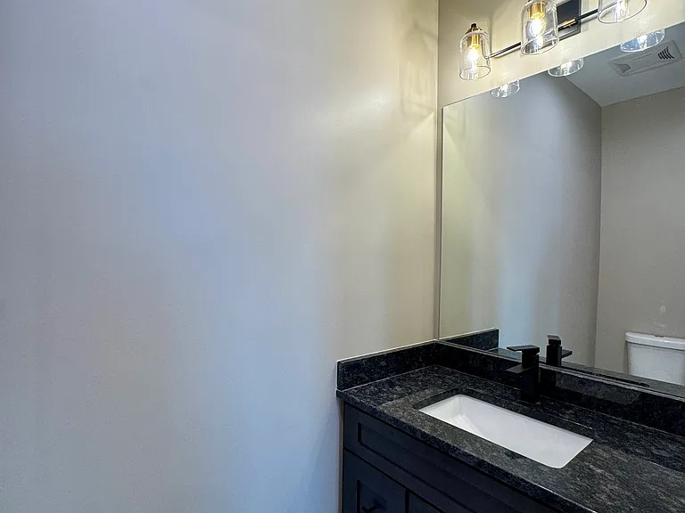 2 N 9th St #2201 — Photo 15
