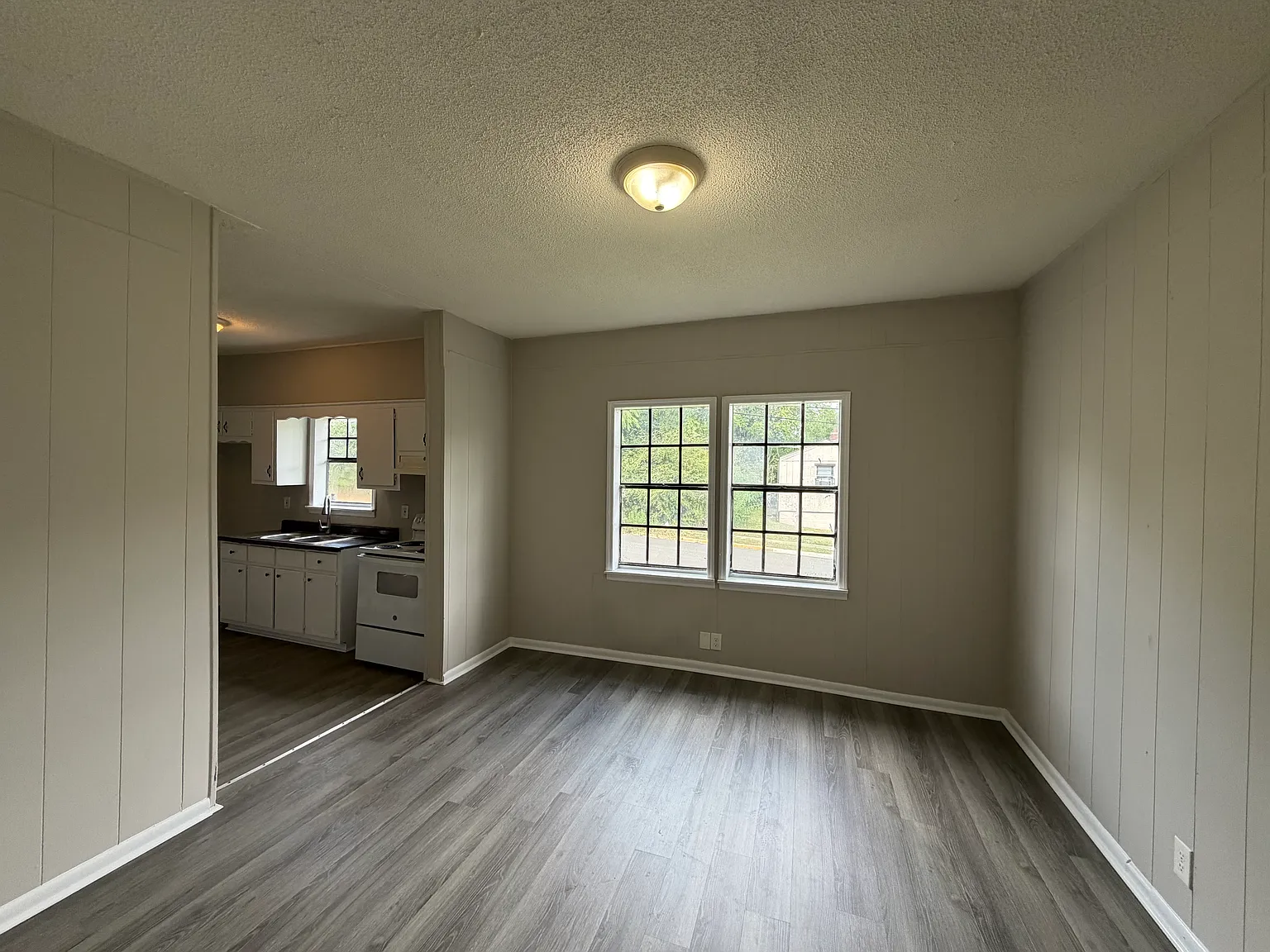 3 bed, 1148 sqft, $1,200 — Photo 3