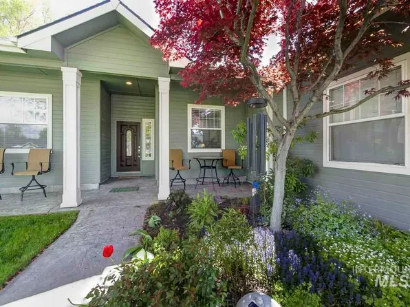 5175 W Tournament Dr, Meridian, ID 83646