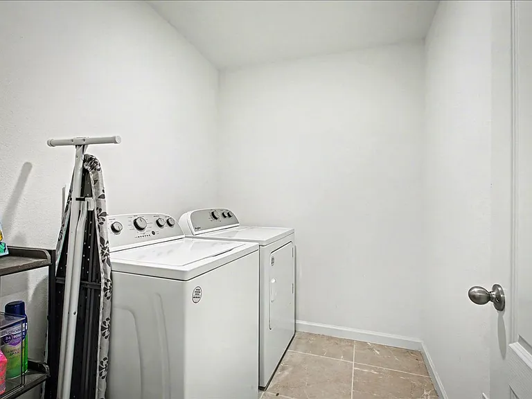 3231 Penny Cove Ln — Photo 21