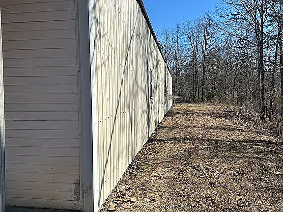 3rd image of 2121 Center Hill Rd