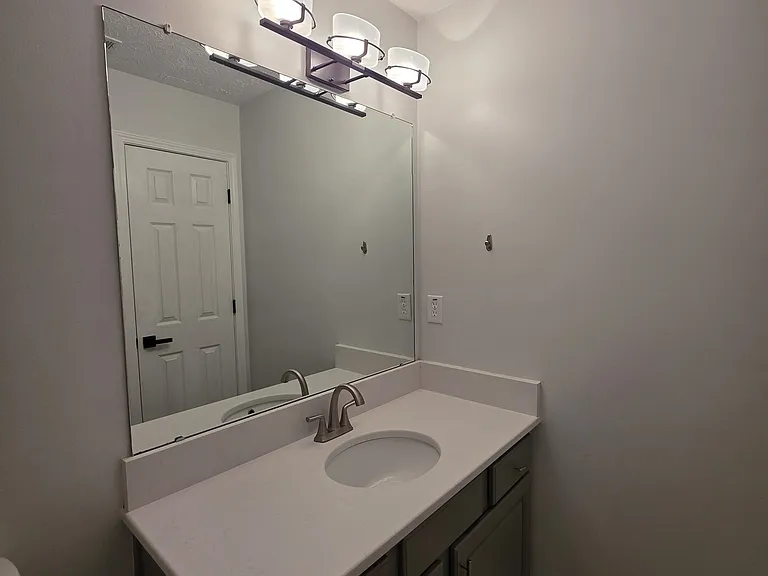 100 Bedford Forrest Dr — Photo 23