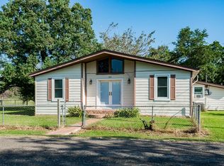 200 Perry Rd, Beach City, TX 77523