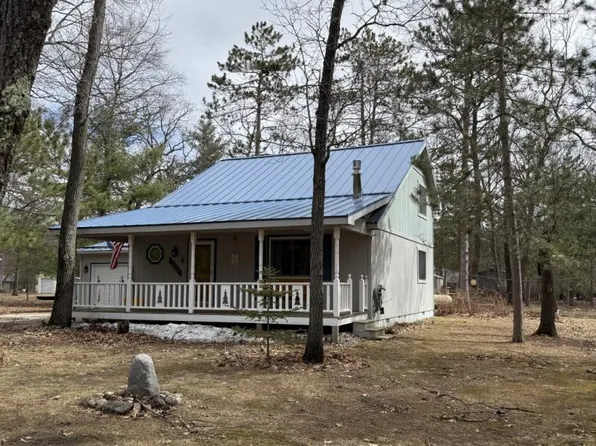 5674 Janis Dr, Oscoda, MI 48750