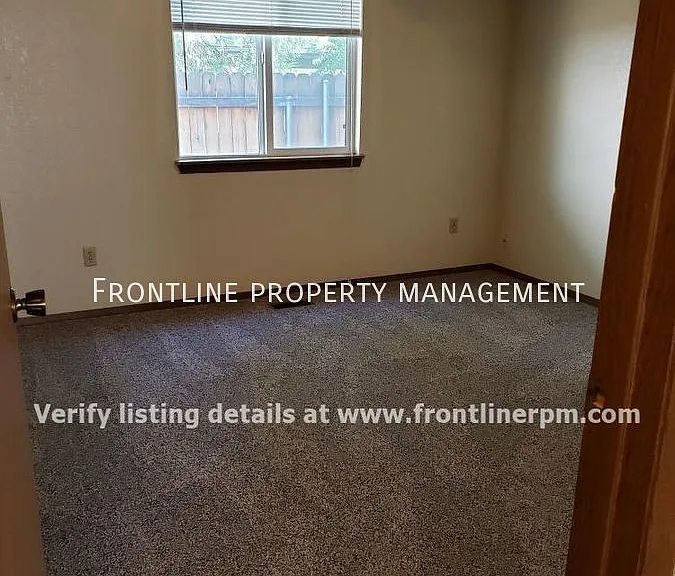 515 W Idaho Ave — Photo 10