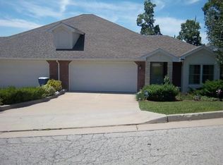 1532B Cedar Ridge Pl, Jefferson City, MO 65109