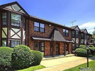 1716 August Rd #1716, North Babylon, NY 11703