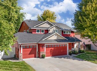 858 E Limestone St, Kuna, ID 83634
