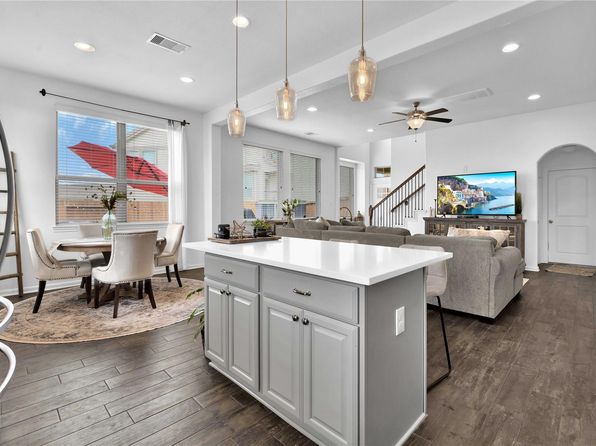 25326 Fallen Acorn Ct