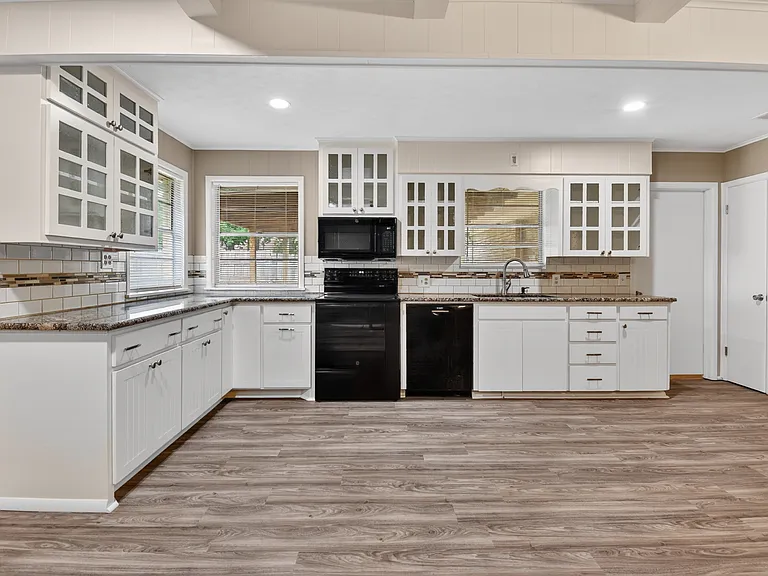 1 Tanglewood Ct — Photo 14