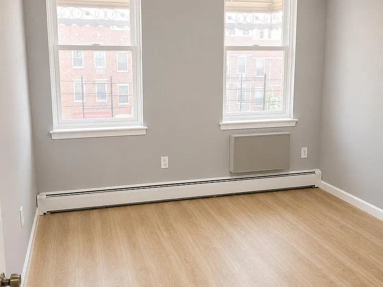 866 Fairmount Pl — Photo 19