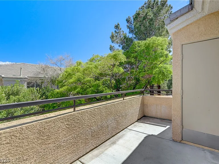 804 Peachy Canyon Cir #201 — Photo 35