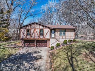 2615 Karnes Rd, Saint Joseph, MO 64505