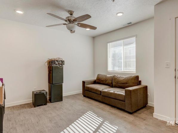 meridian-idaho-2054610567 picture