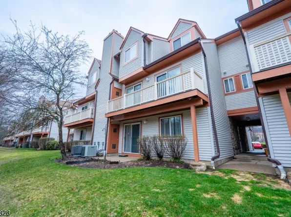 50 Woods Edge Dr BLDG 22 #50, Roxbury Twp., NJ 07876