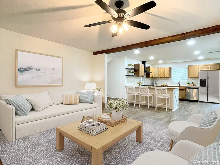 210 W Crescent Dr — Photo 10