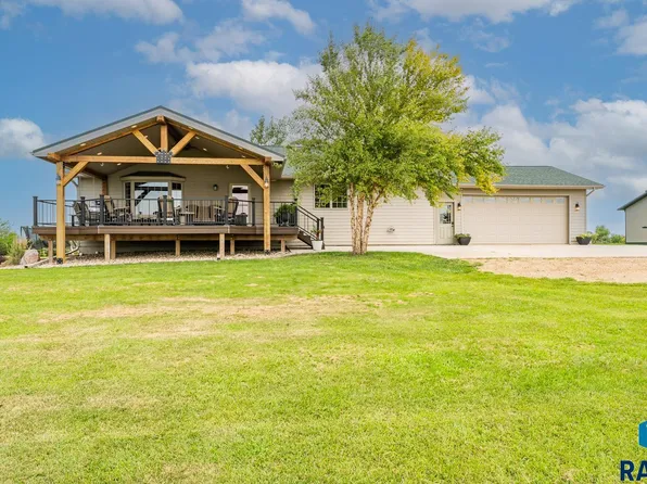 47649 289th St, Canton, SD 57013
