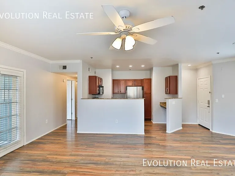 2134 E Broadway Rd #1049 — Photo 7