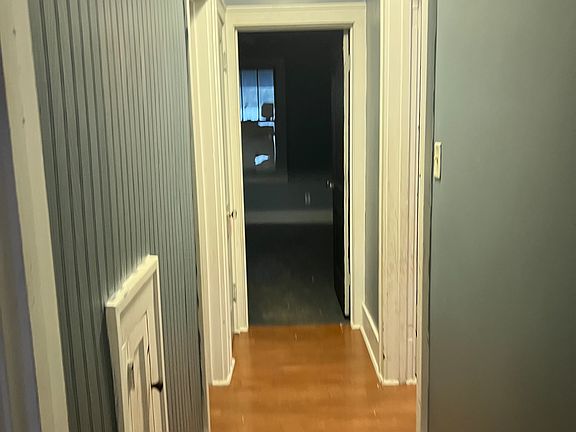 4th image of 3827 Franklin St