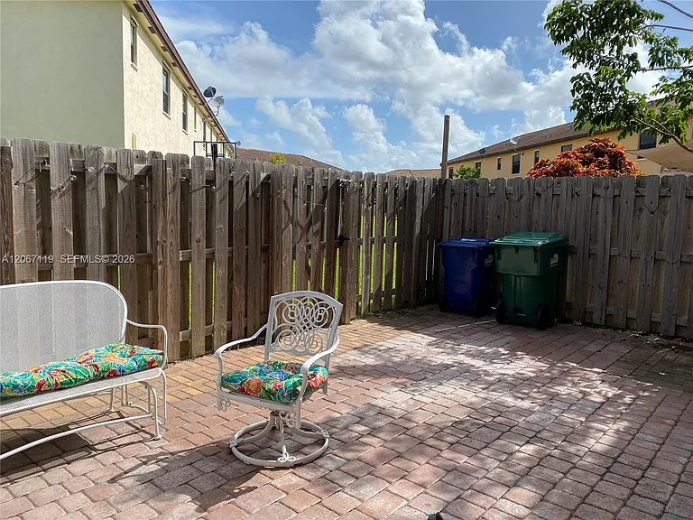 11753 SW 238th St — Photo 3