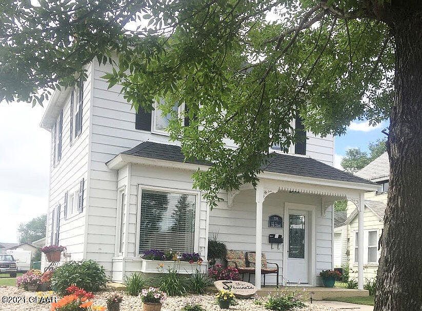 708 5th St, Langdon, ND 58249 Zillow