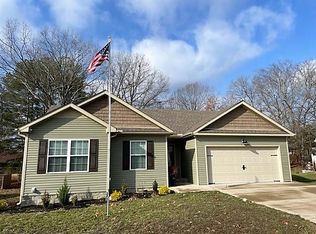 129 Winding Way, Paris, TN 38242