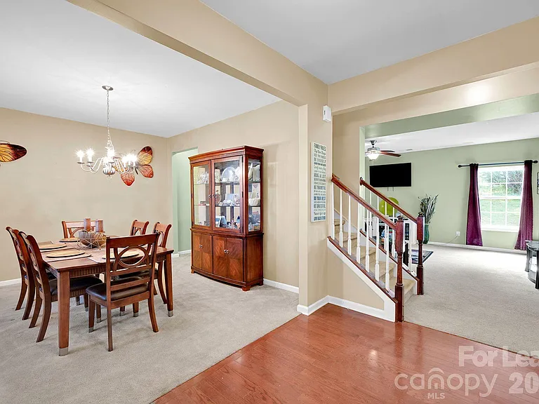 106 Ashton Dr — Photo 24