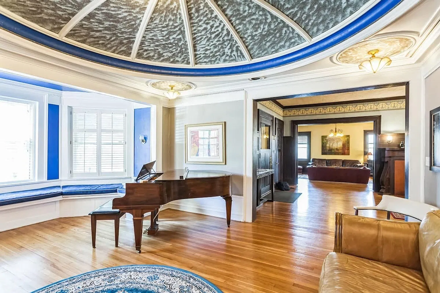 5 bed, 4.0 bath, $12,000 — Photo 1