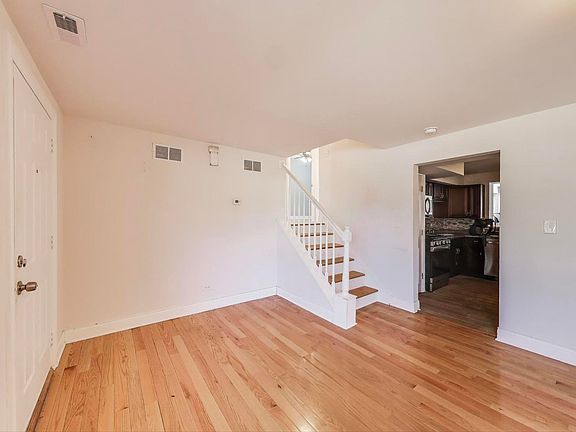 5th image of 9660 S Luella Ave