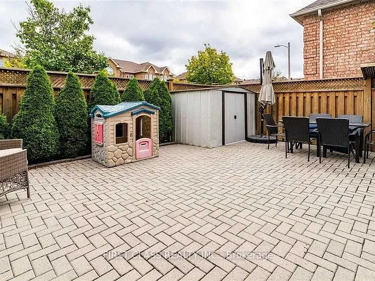 67 Denton Cir — Photo 17