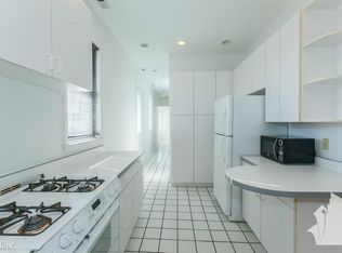 815 W Wellington Ave #3C, Chicago, IL 60657