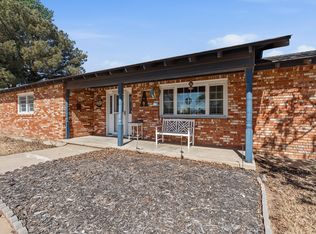 700 W Cleveland St, Dimmitt, TX 79027