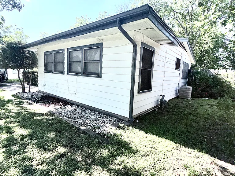 Right side of the House