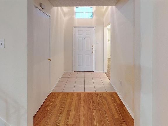 4th image of 1116 Judy St