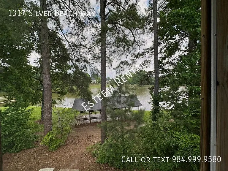 1317 Silver Beach Way — Photo 37