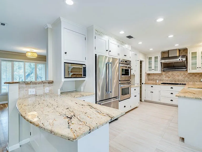 404 Almarion Dr — Photo 7