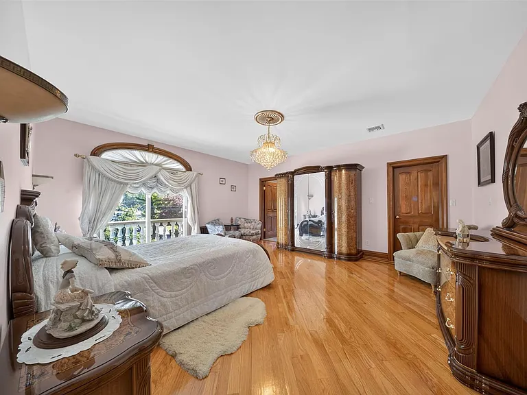 16225 Cryders Ln — Photo 24