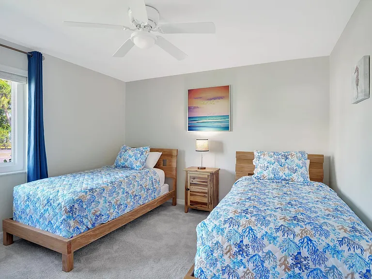 5845 Riverside Ln — Photo 18