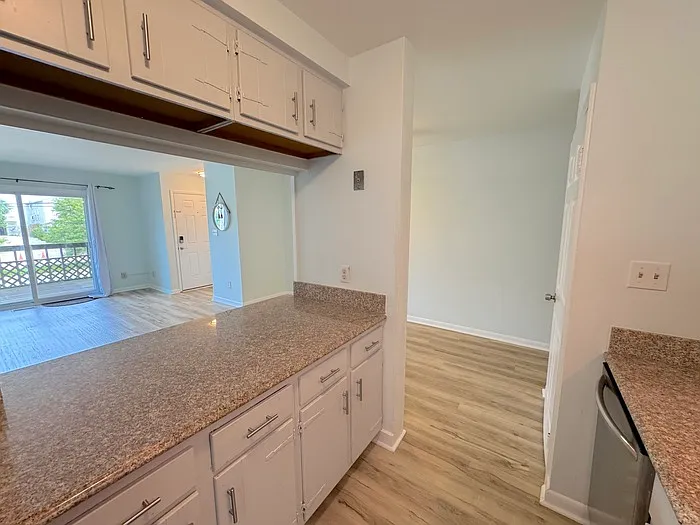 741 W Ocean View Ave #B — Photo 9